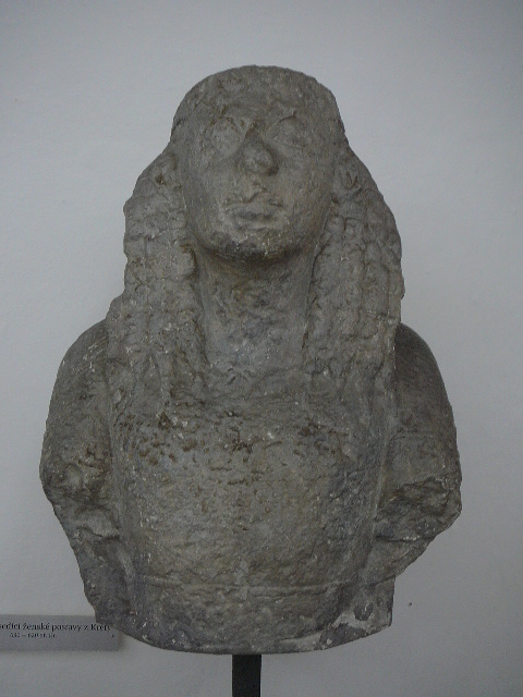 Horní část ženské sochy z Eleutherny