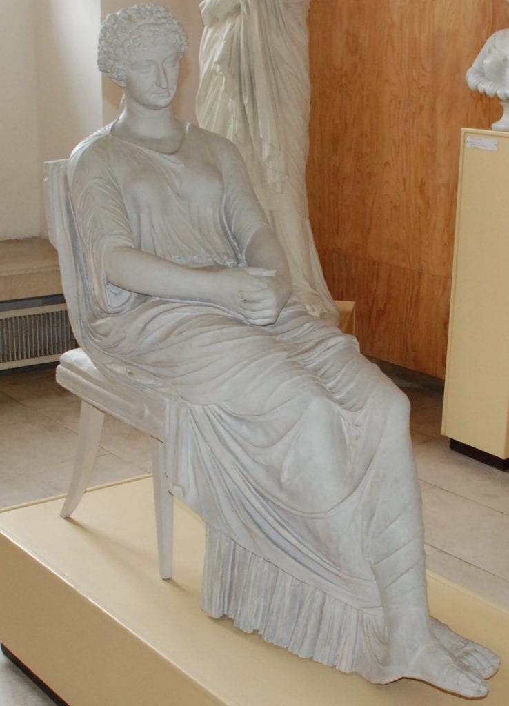 Sedící žena, tzv. Agrippina
