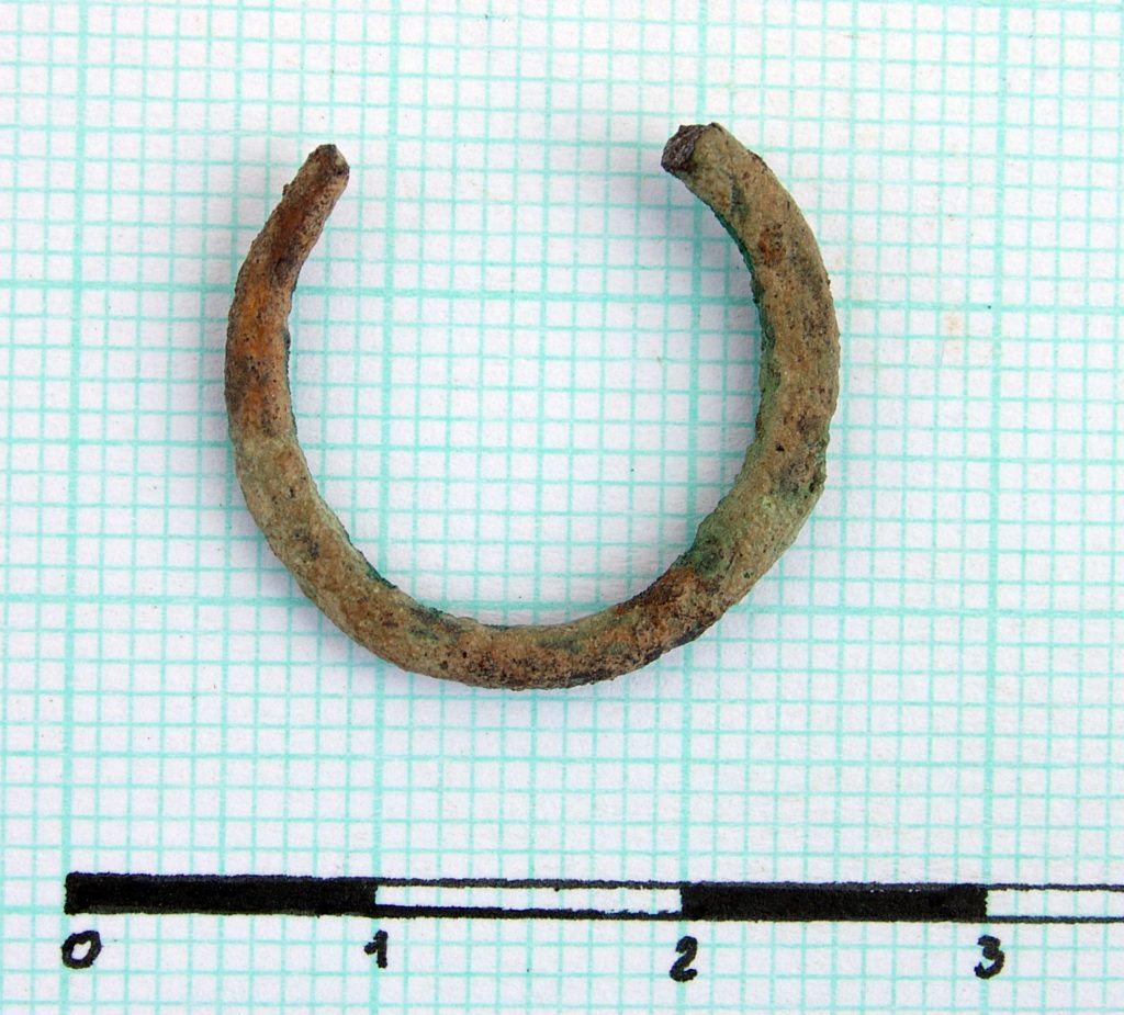 Fragment of a bronze ring (finger or ear ring)